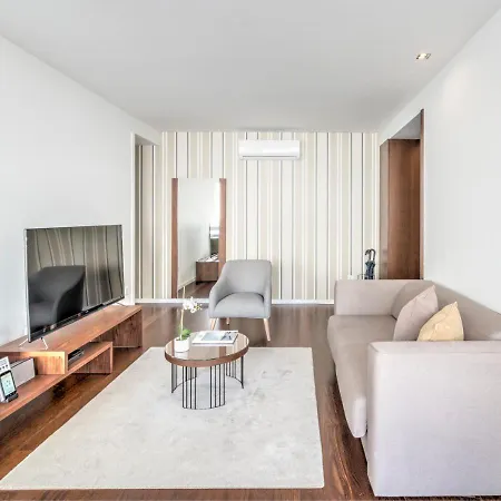Bo - Julio Dinis * Apartments & Parking Apartment *